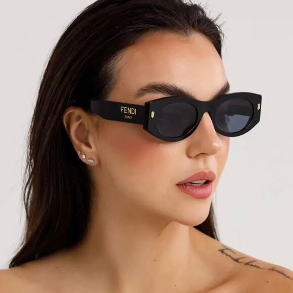 New! FENDI Sunglasses FE40125I 01V, Authentic - Picture 1 of 12